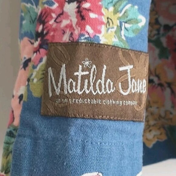 Matilda Jane Linen and Cotton Blue floral Flounce sleeve Ruffle Top size 6 - Picture 4 of 8